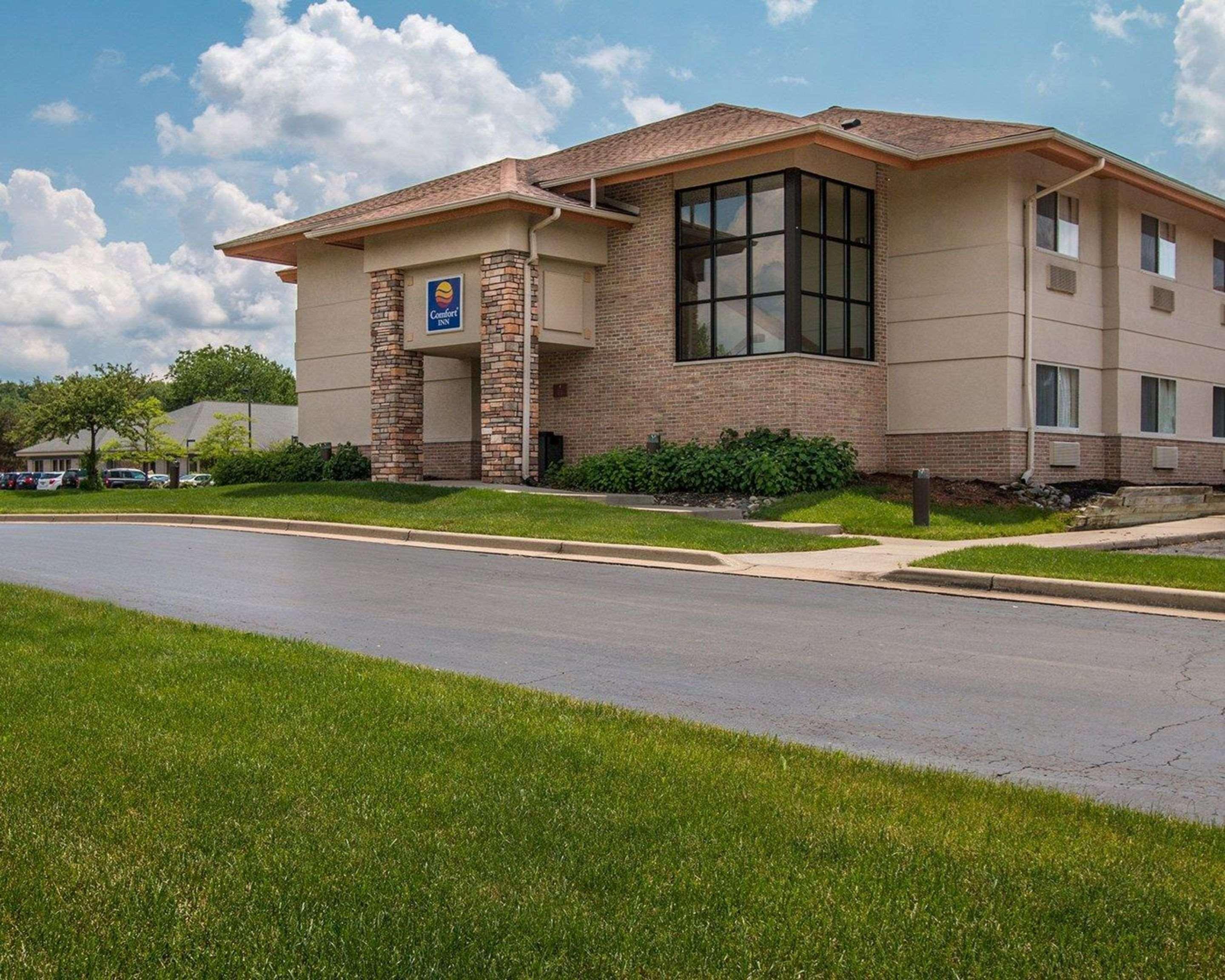 Comfort Inn Okemos - East Lansing Exterior photo