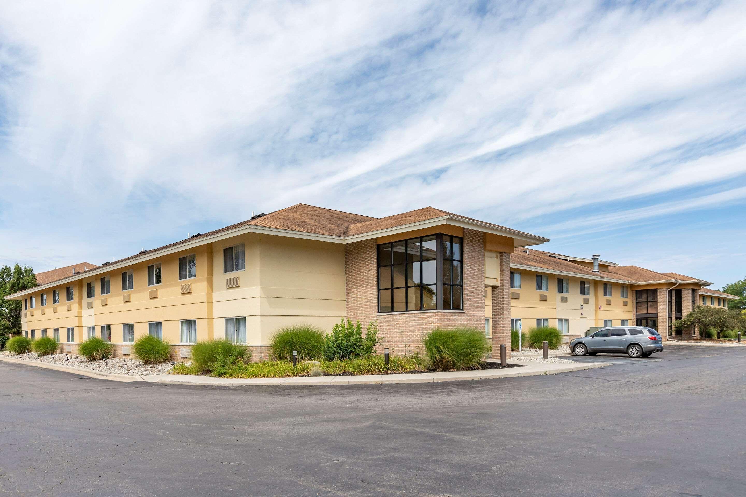Comfort Inn Okemos - East Lansing Exterior photo