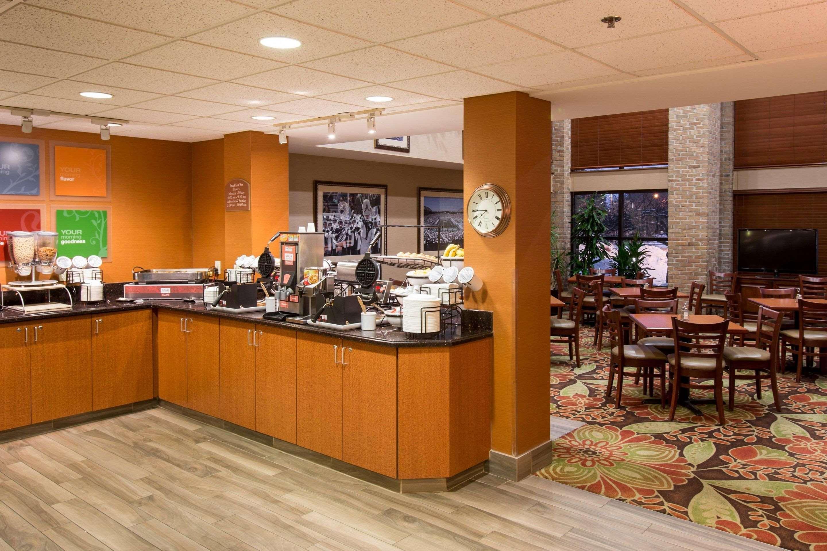 Comfort Inn Okemos - East Lansing Exterior photo