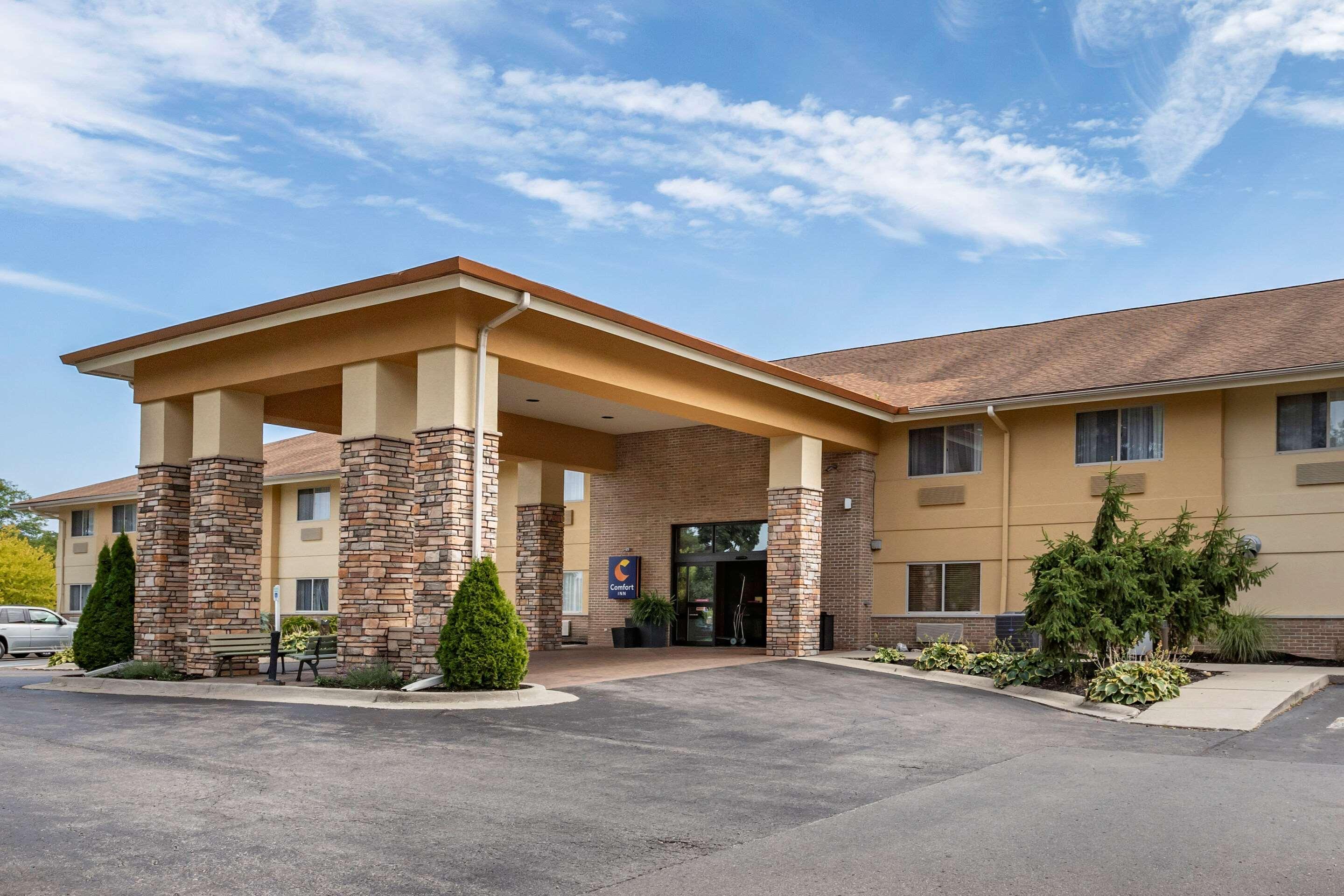 Comfort Inn Okemos - East Lansing Exterior photo